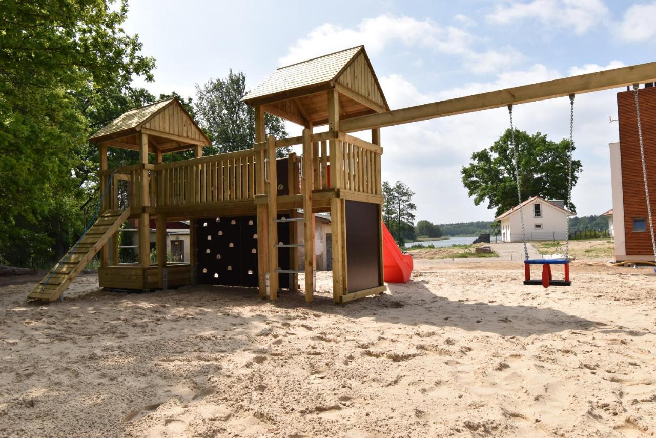 5 Sterne Ferienhaus Direkt Am See Mit Sauna-Kamin-Garten Krakow am See Esterno foto